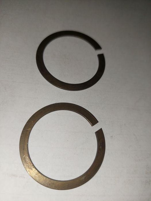 Nowy kpl naprawczy pierscienie zabezpieczenie lag zawieszen wsk125/175