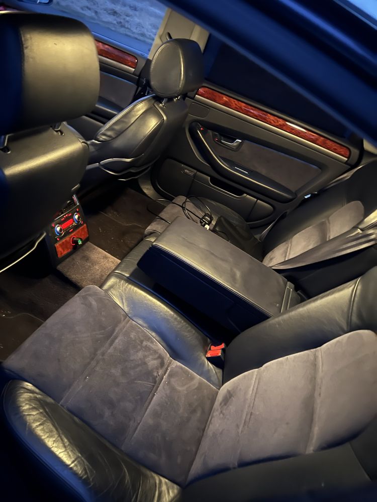 Audi A8 D3 4.2MPI LPG