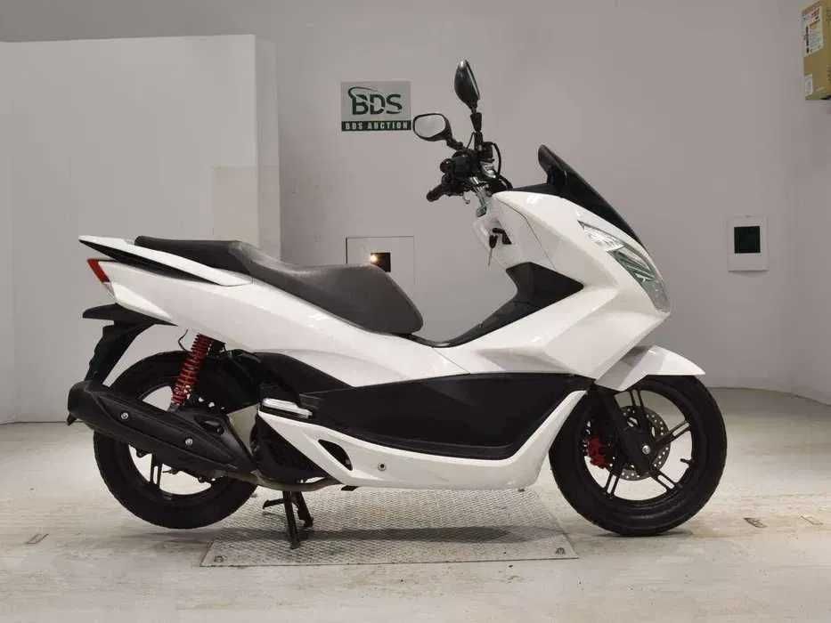 Максі скутер Honda PCX 150 KF18 з документами без пробігу Україною