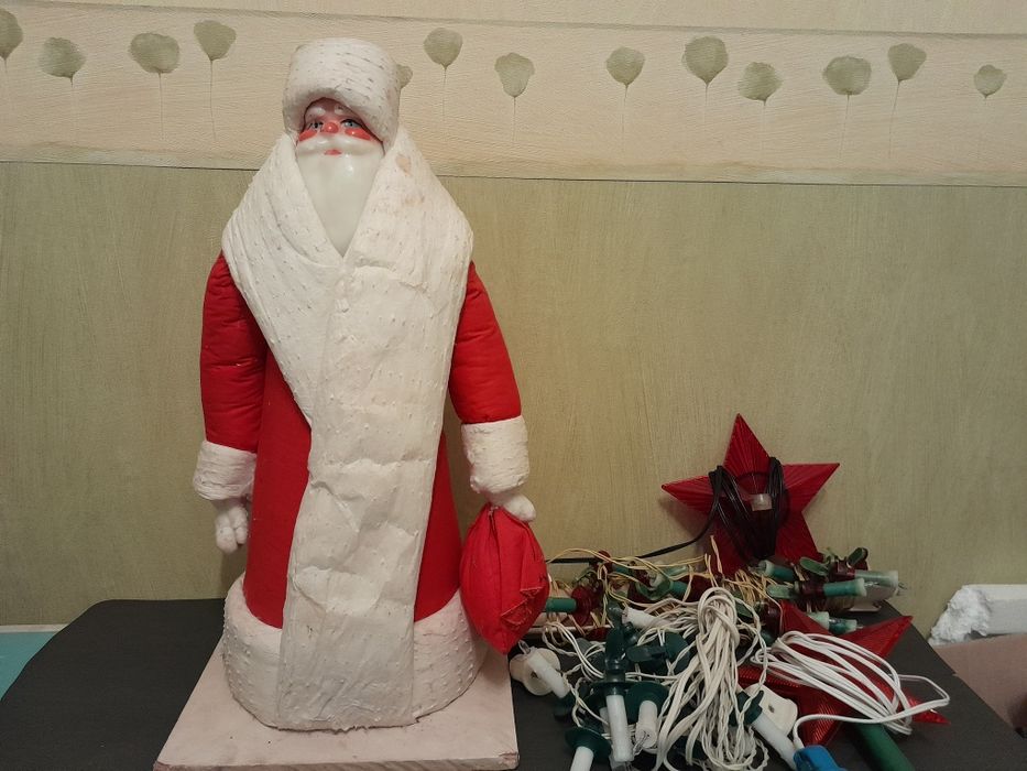 .дед мороз.снегурочка ёлочные игрушки.