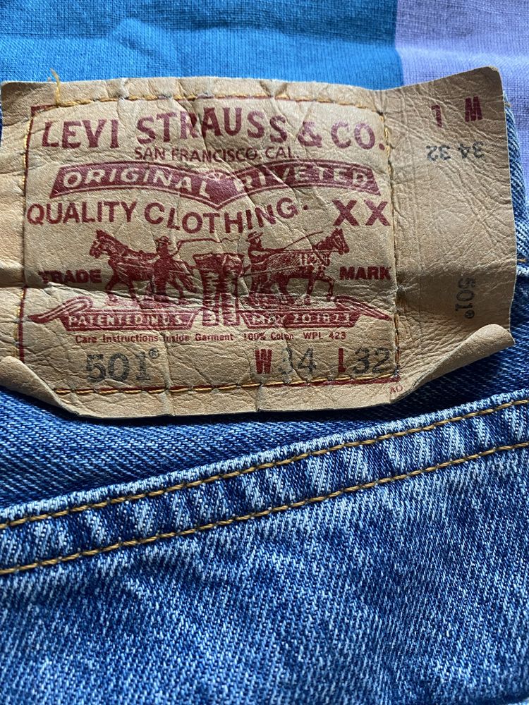Levis 501 w34 L32