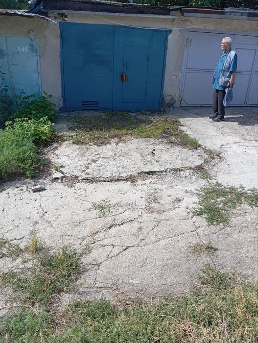 Обменяю гараж на ХТЗ