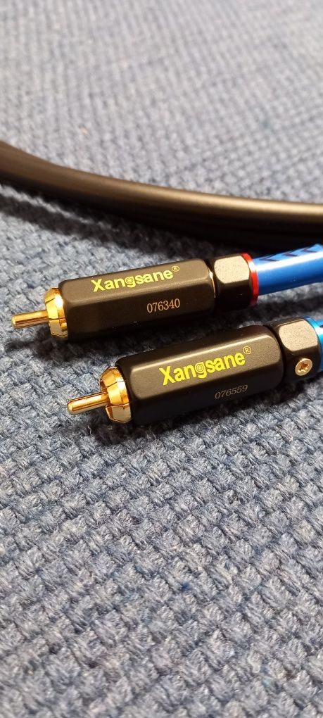 Par  RCA gold,  Canare LV 77S  de alta performance