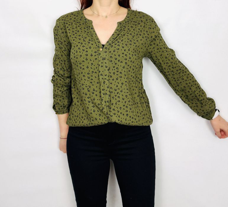 Oliwkowa bluzka z drobnym wzorem M 38 Vero Moda