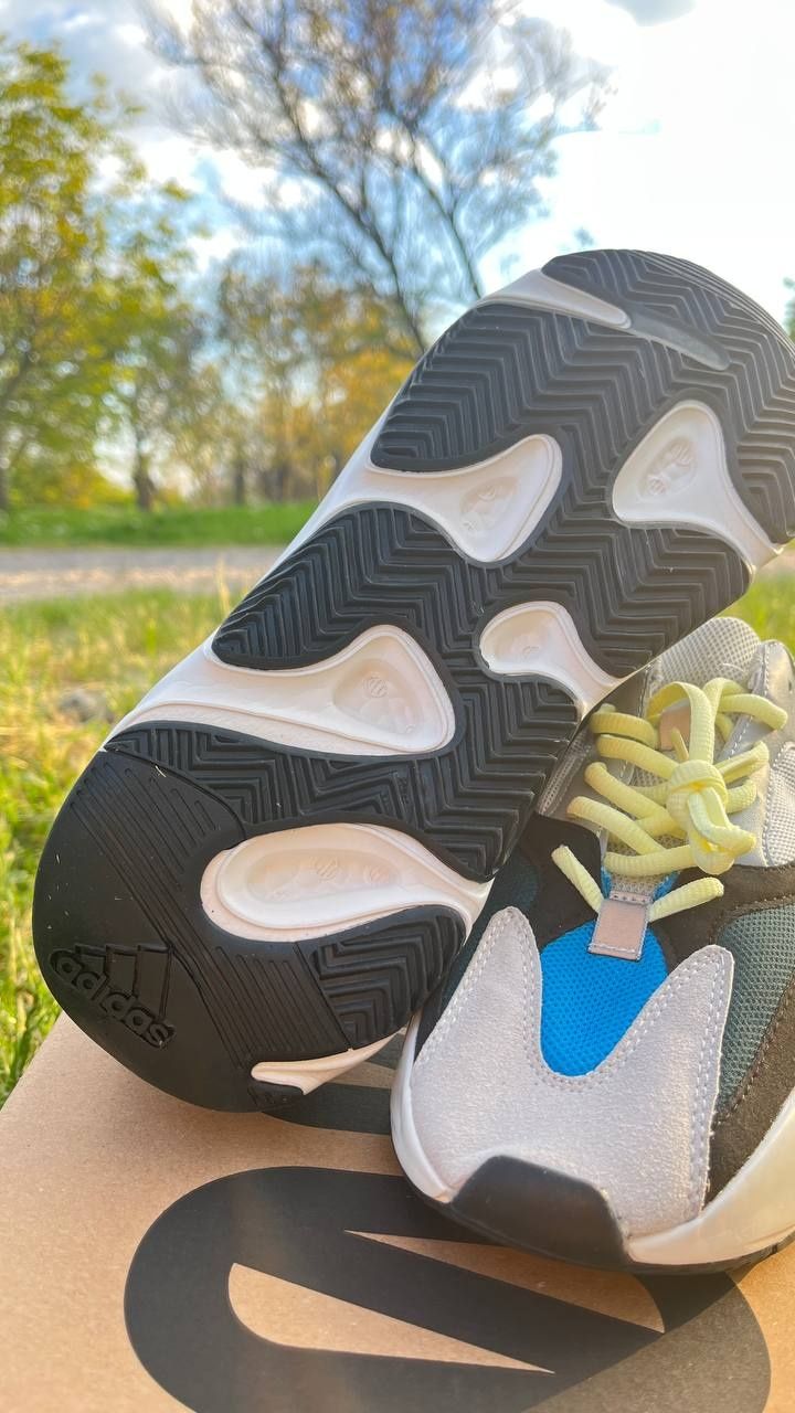 Adidas Yeezy boost 700 “Wave runner”