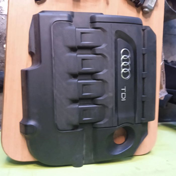 Osłona na silnik A3 8V 04L103954Q
