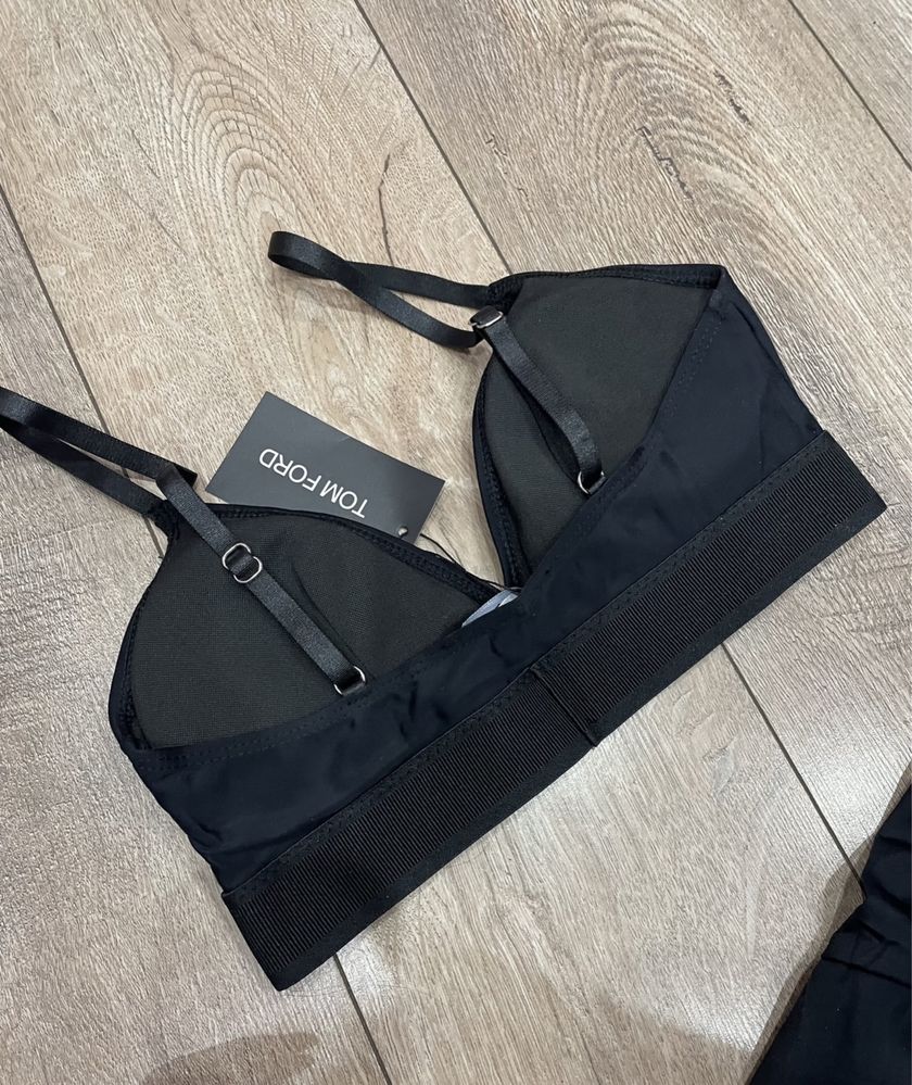 Крутезний жіночий чорний брендовий костюмчик лосини і топ Tom Ford