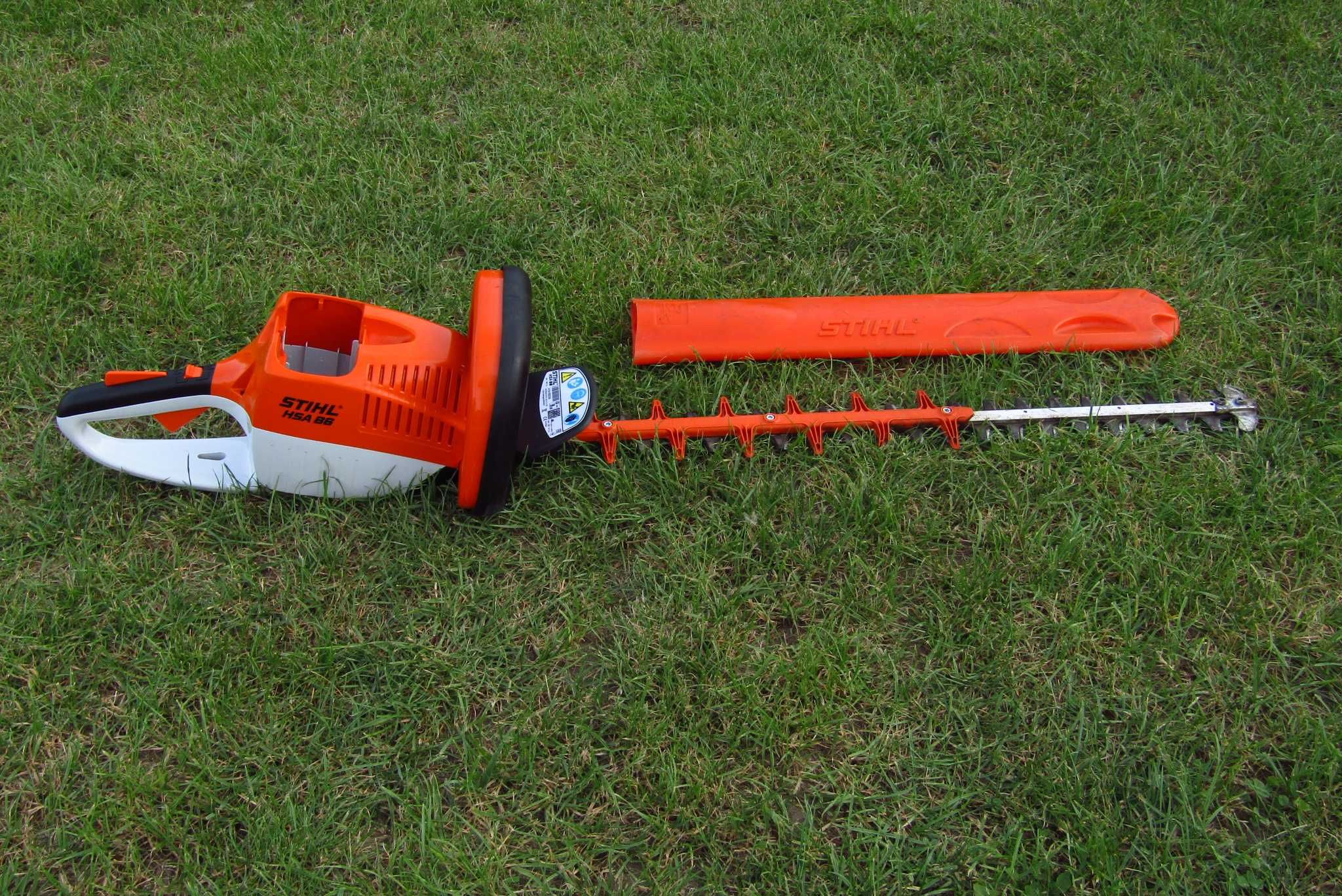 Akumulatorowe nożyce do żywopłotów HSA 86 Stihl