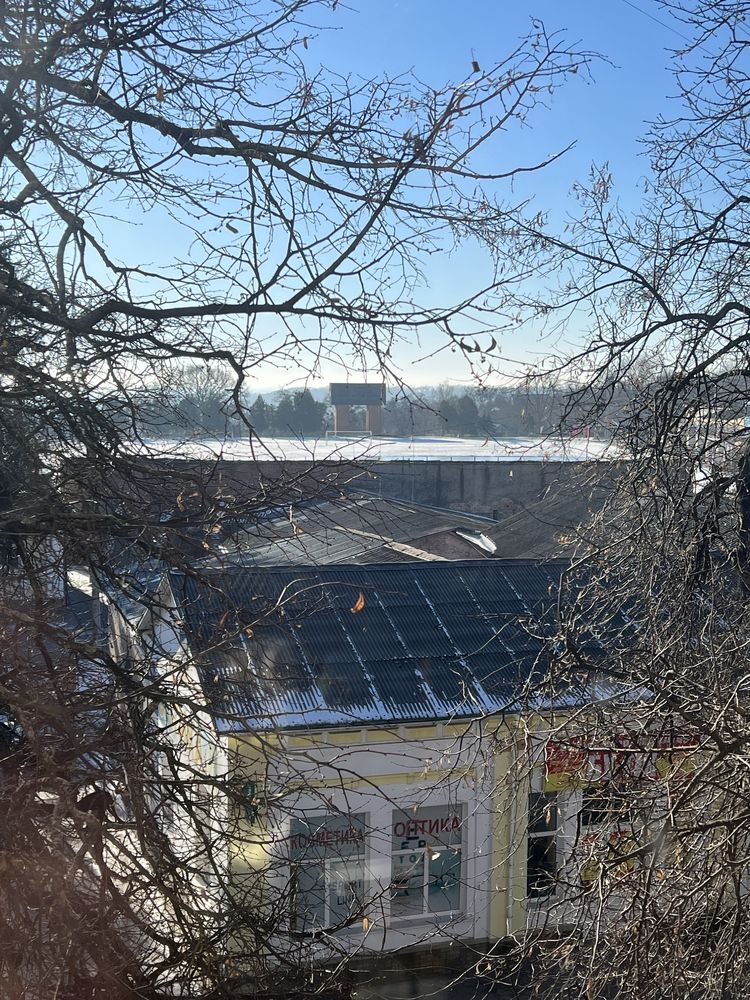 Продається 3-кімнатна квартира в центрі міста Лубни