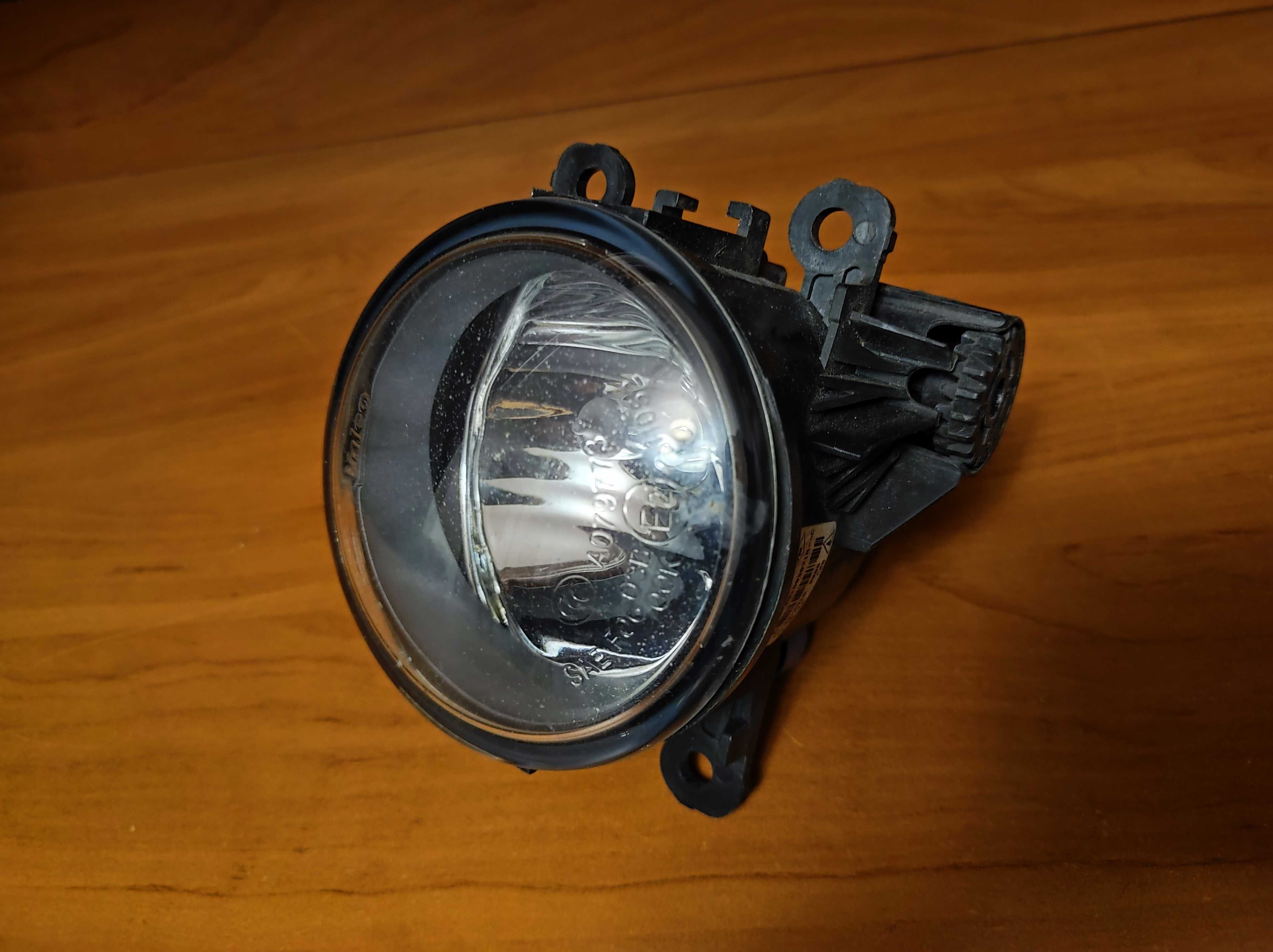 Lampa halogen prawy, grill  Scenic 4 i inne części