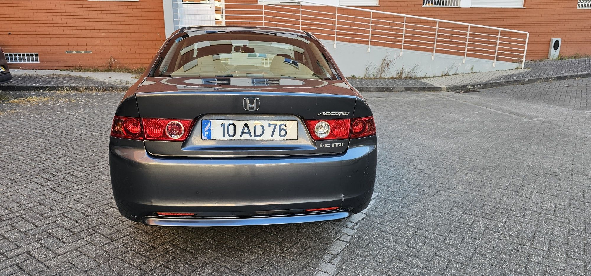 Honda acoord 2.2 cdti único dono impecável 05