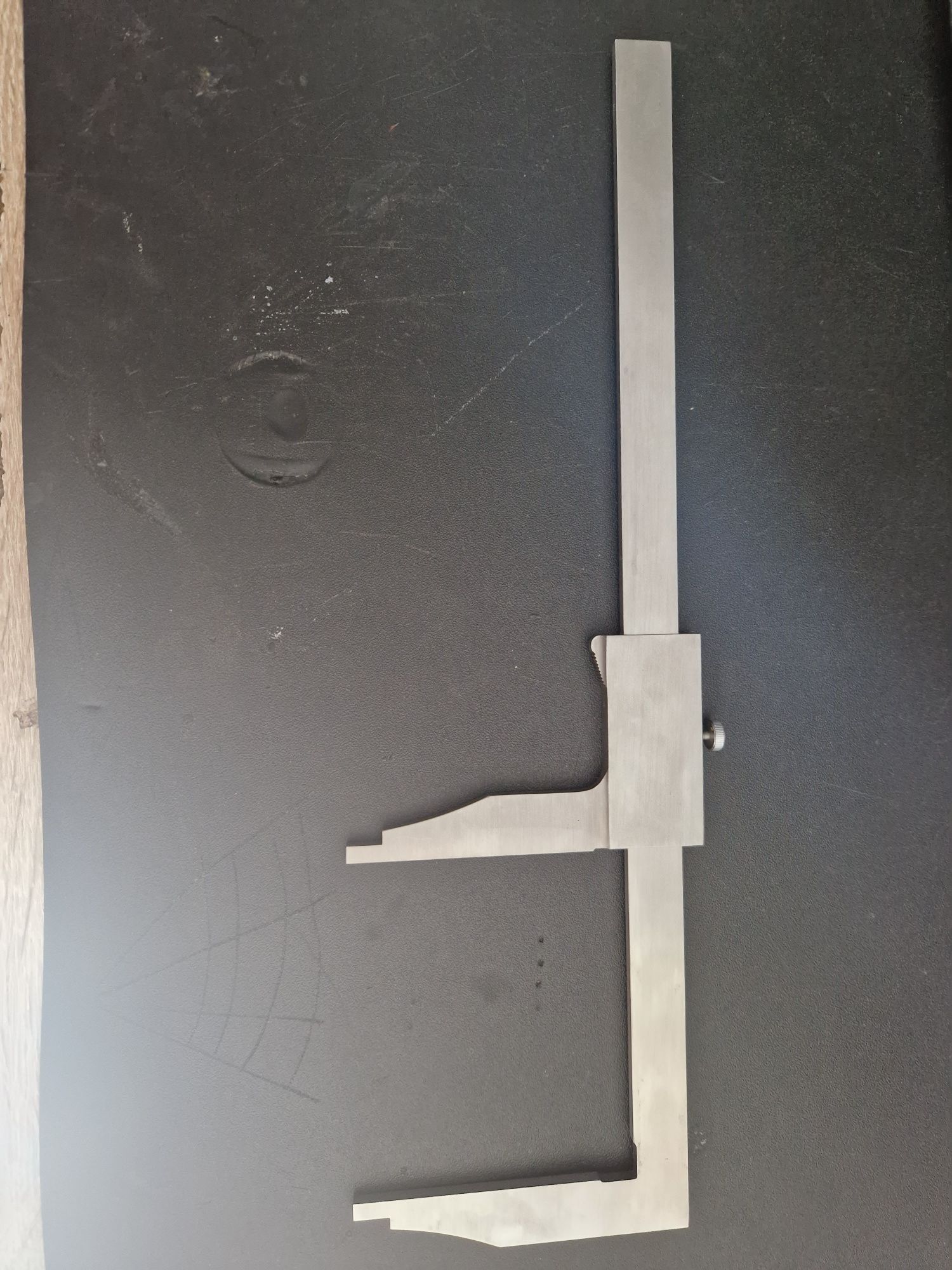 Suwmiarka noniuszowa 250mm