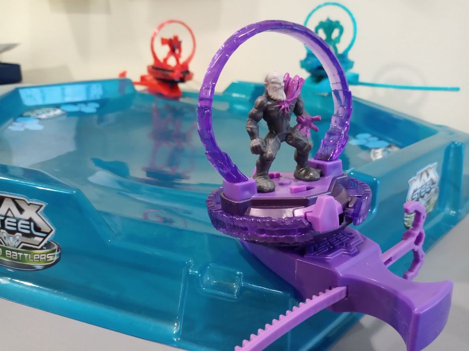 Arena Max Steel i figurki