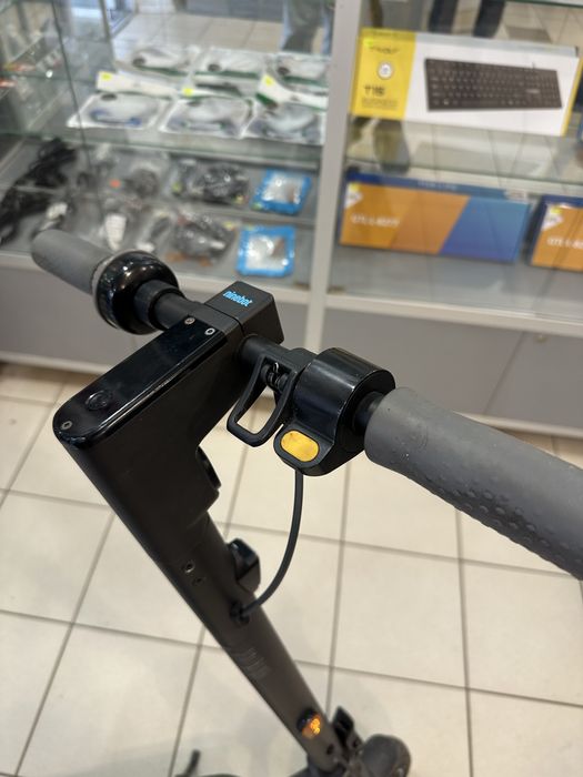 Електросамокат Ninebot KickScooter MAX G30