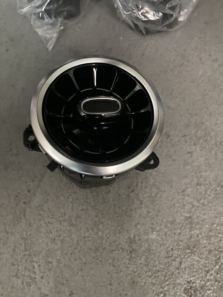 Grelhas de ventilacão Mercedez