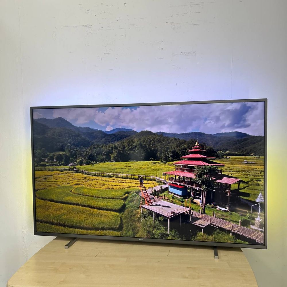 4K телевізор Philips 58PUS7805/12 Ambilight