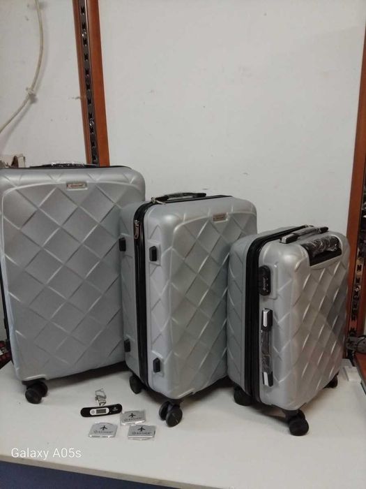 zestaw 3 walizek ABS 360 stopni waga gratis