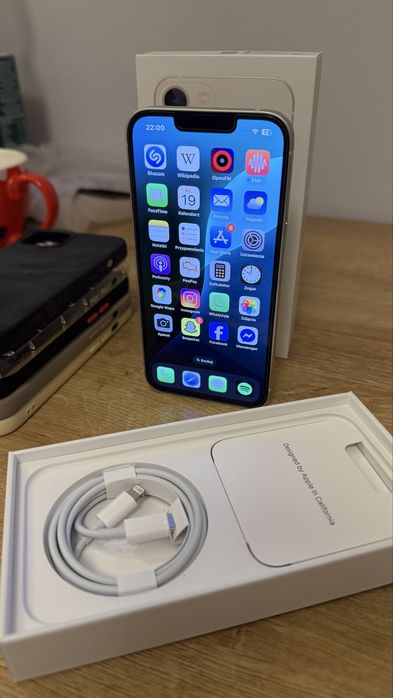 Telefon Apple iPhone 13 biały 128gb idealny