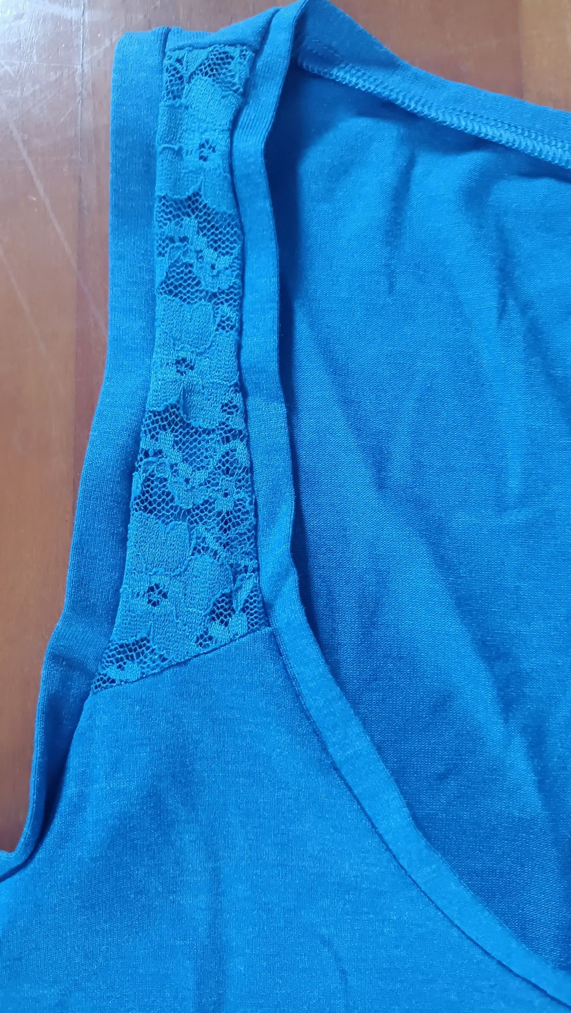 Top com renda Tezenis