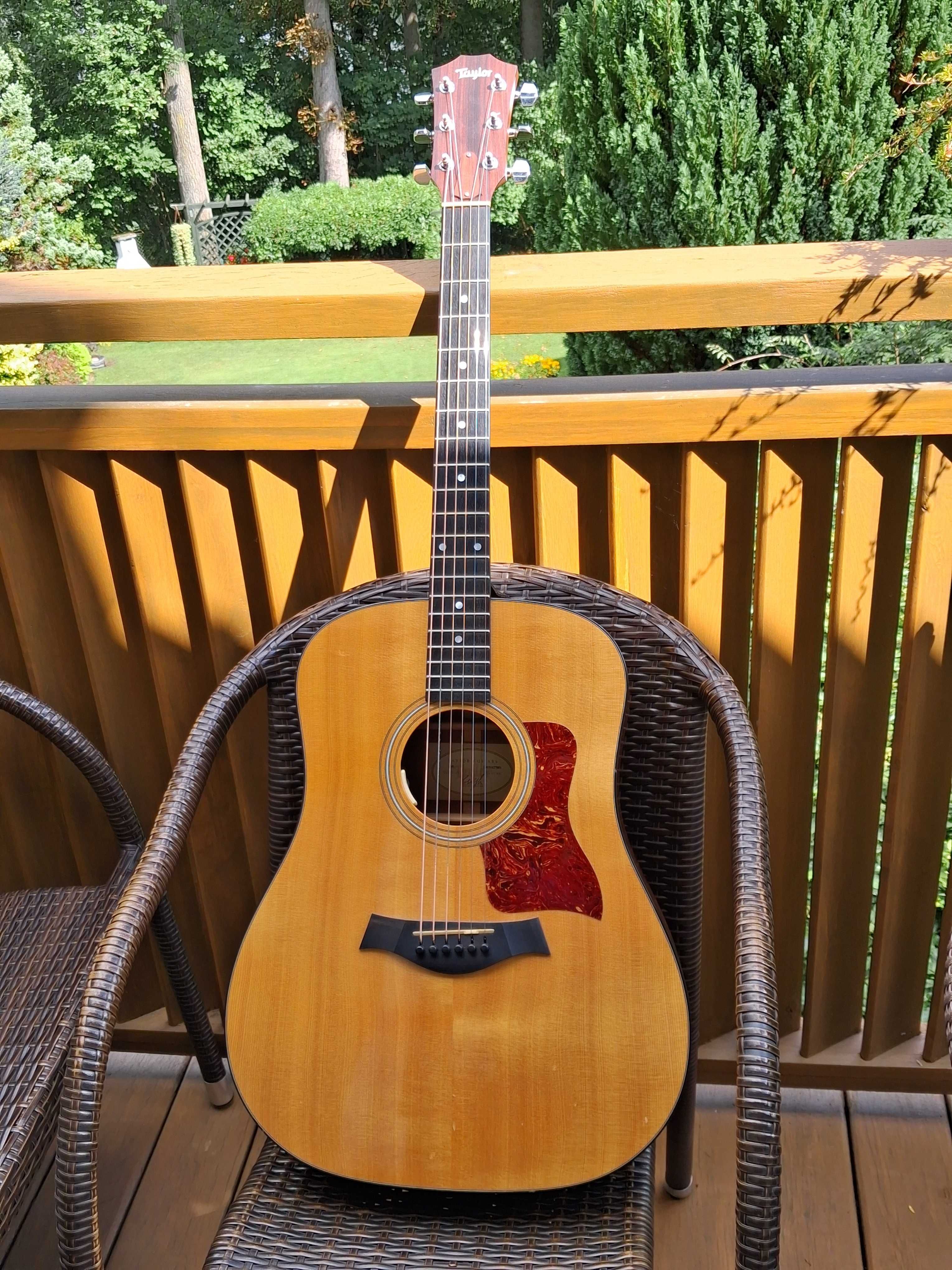 Gitara Taylor 310