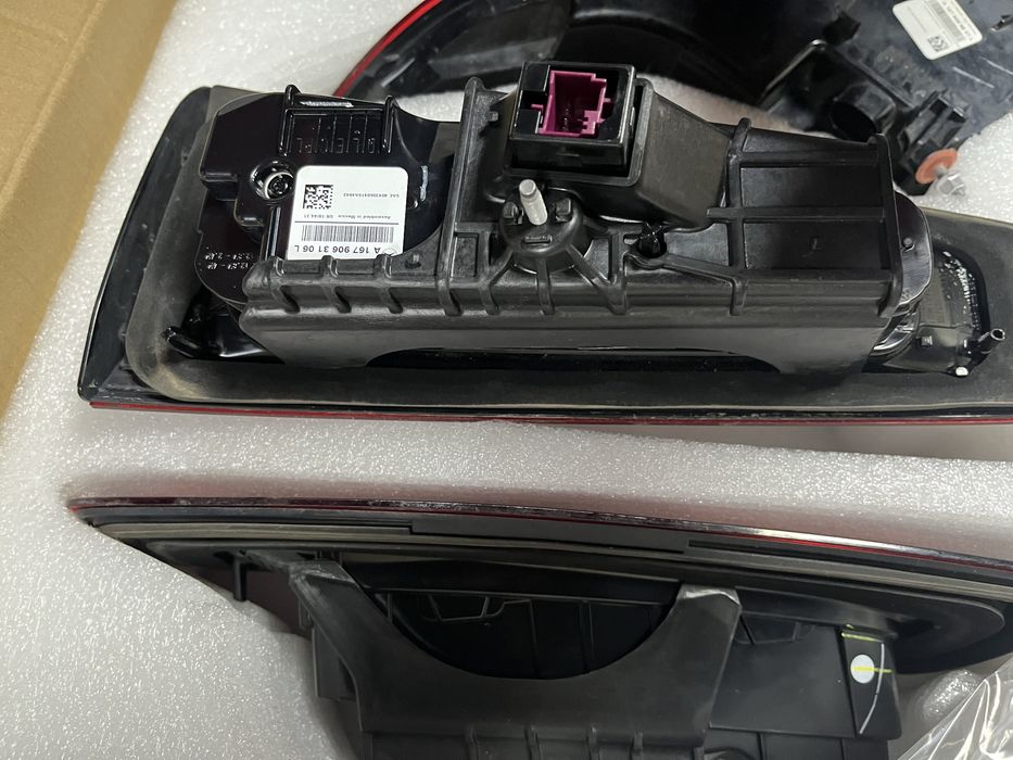 Задні фонарі комплект (L+R зовн+внутр) Mercedes GLS X167 20-23 Америка