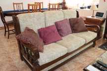 Conjunto de Sofás Antigos (Sofá 3L + Poltrona)