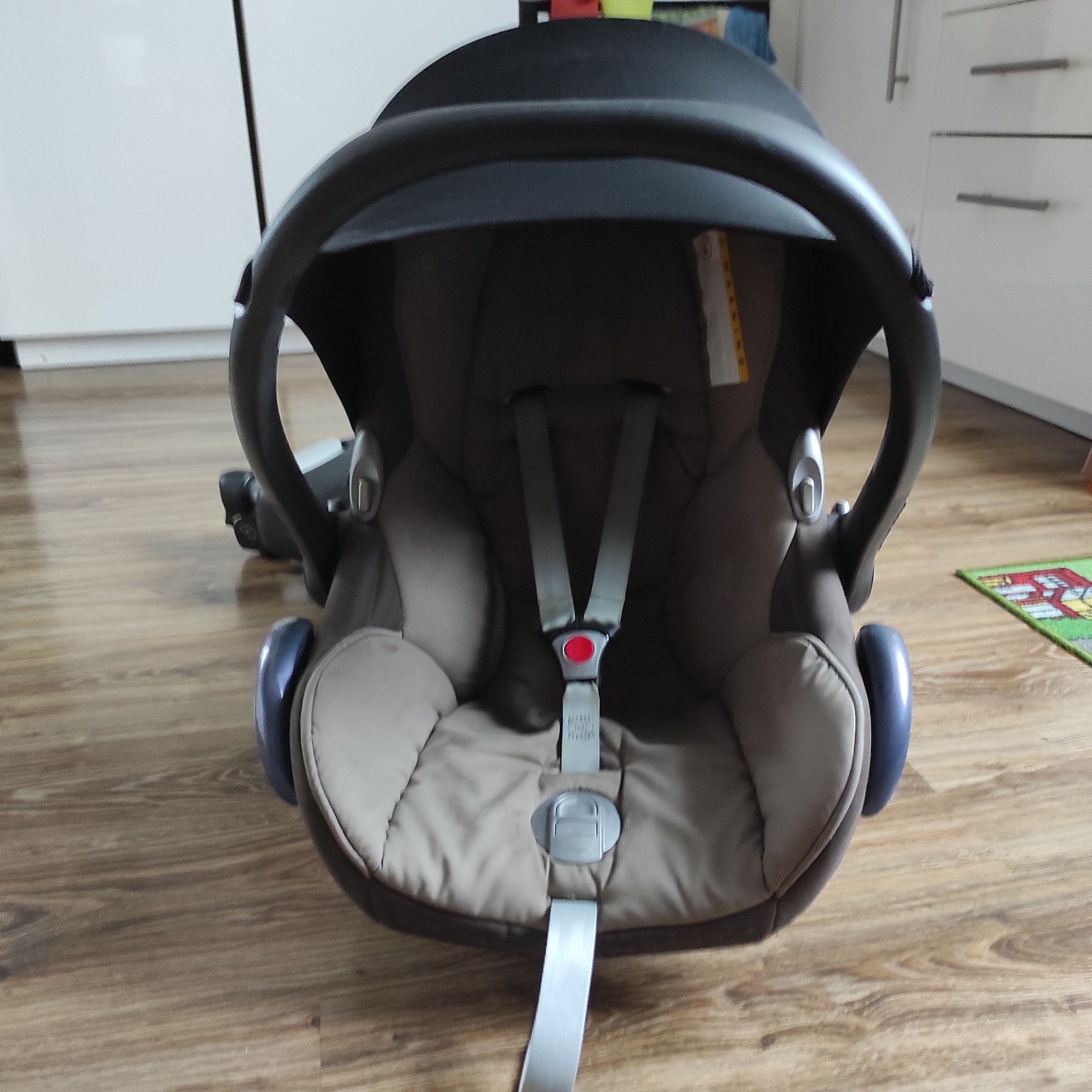 Fotelik samochodowy z isofiksem Maksi Cosi 0-13 kg