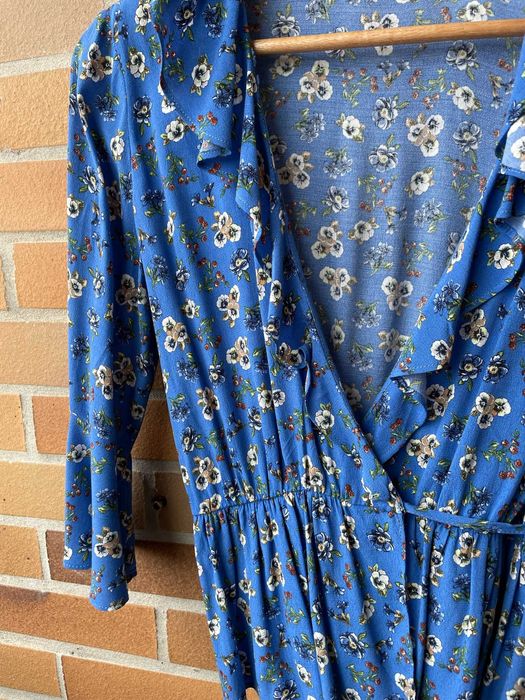 Blusa de meia manga com folhos Mango
