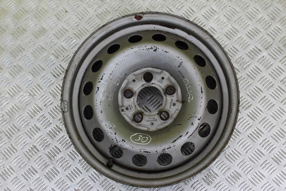 Штампований диск  Mercedes Vito Розбрка