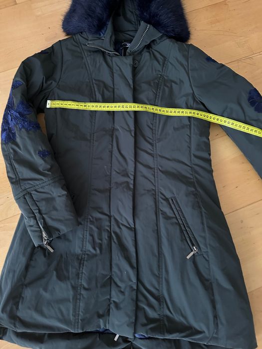 Куртка тепла довга зелений колір на дівчинку худеньку, Італія