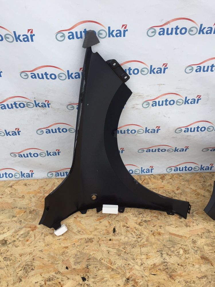 Крило ліве / праве Skoda Rapid NH 2012- / Seat Toledo