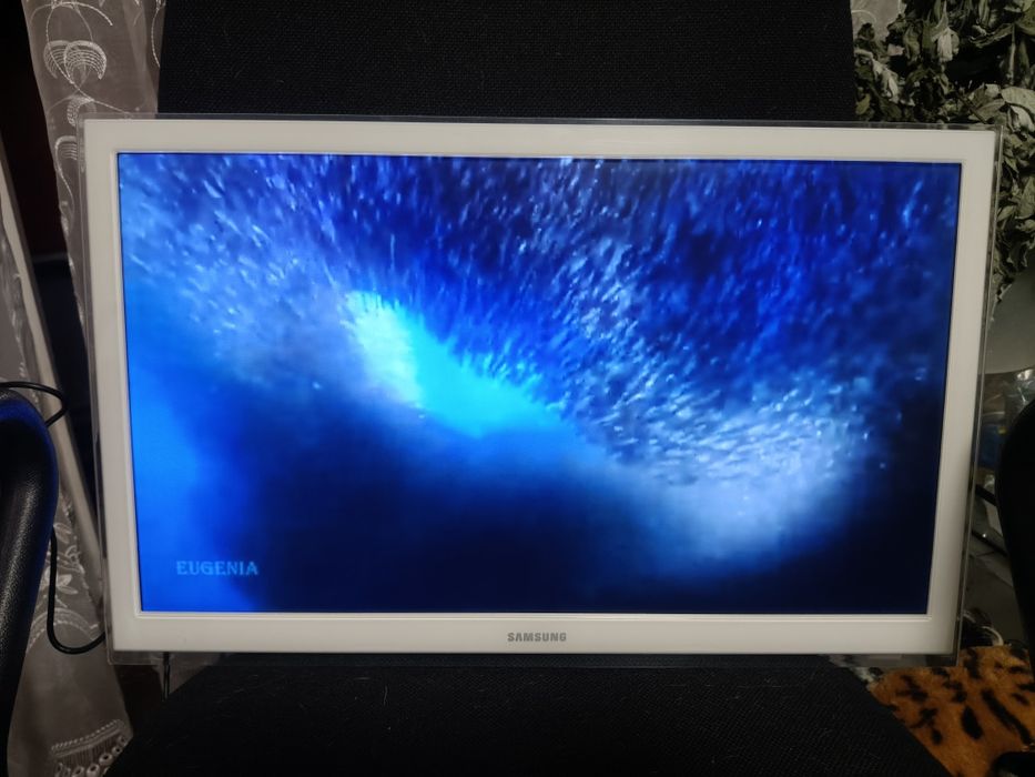 LED-телевизор Smart TV 22" Samsung ue22f5410ak