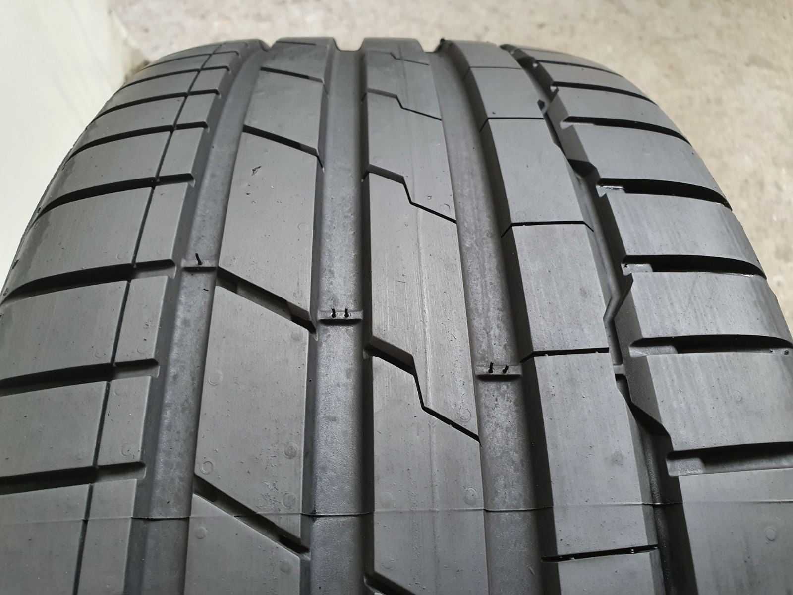 4x Hankook Ventus S1 Evo 3  225/35r19  7,8mm