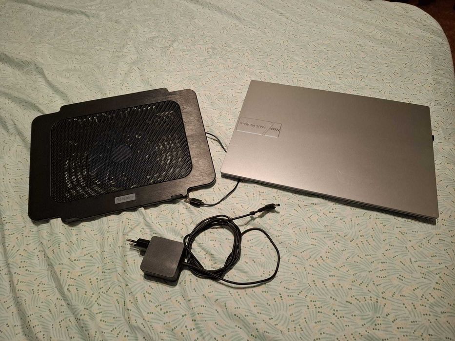 Portátil Asus Vivabook