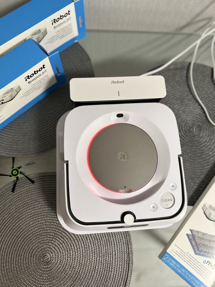 Робот-пилосос iRobot Braava jet m6 M6138