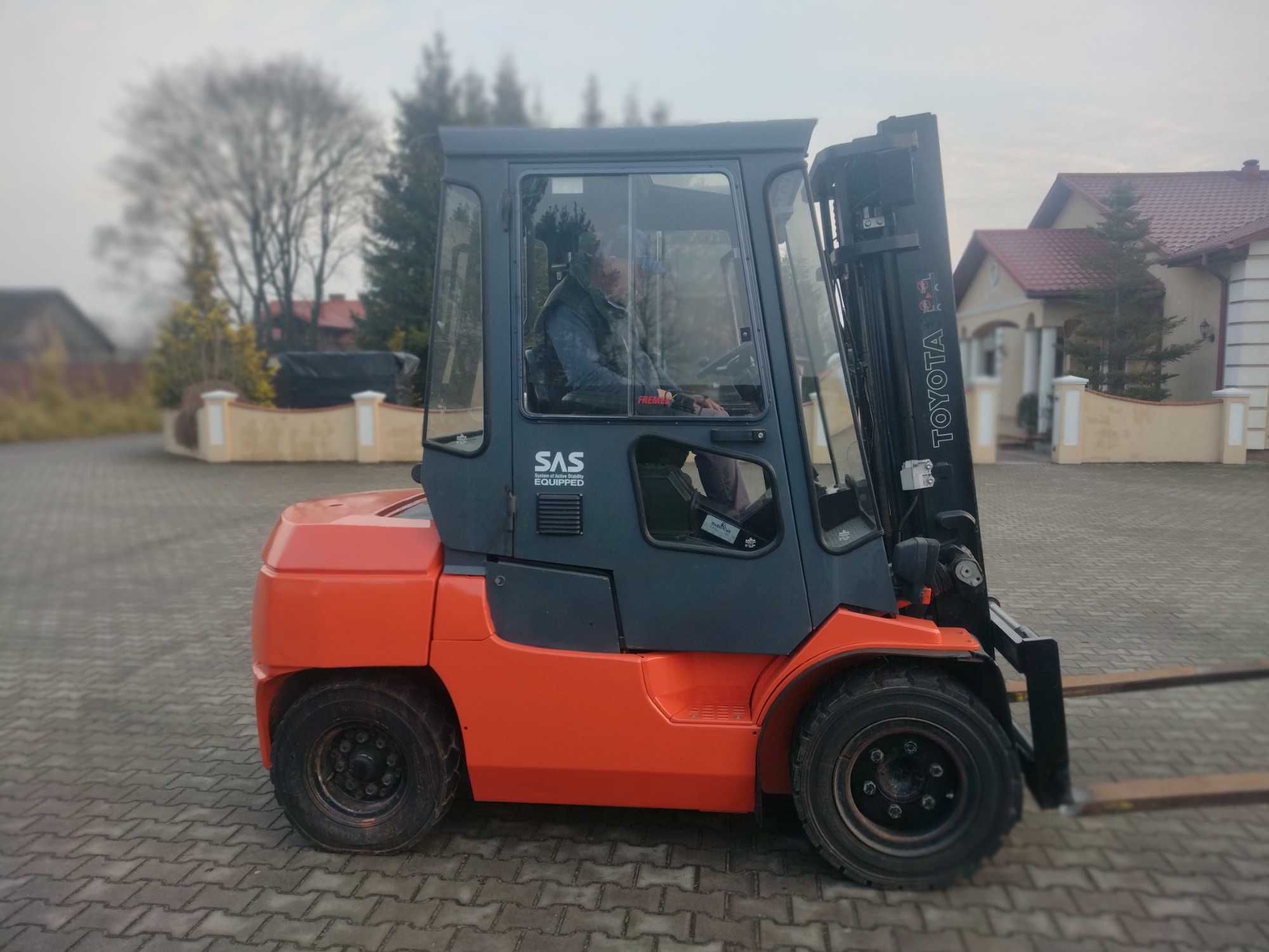 Wózek widłowy Toyota 7F D35