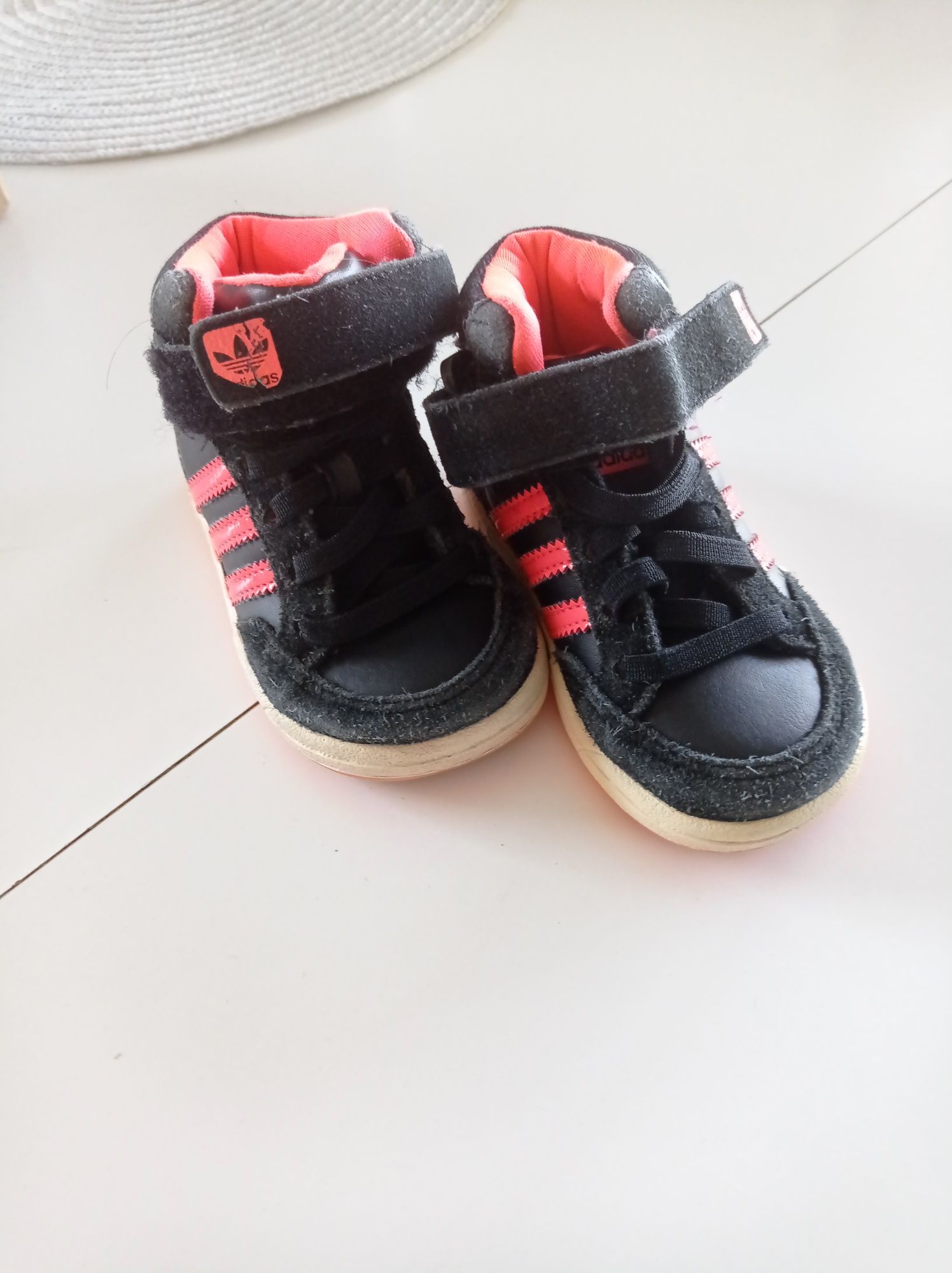 Buty Adidas rozmiar 20 chłopiec/dziewczynka