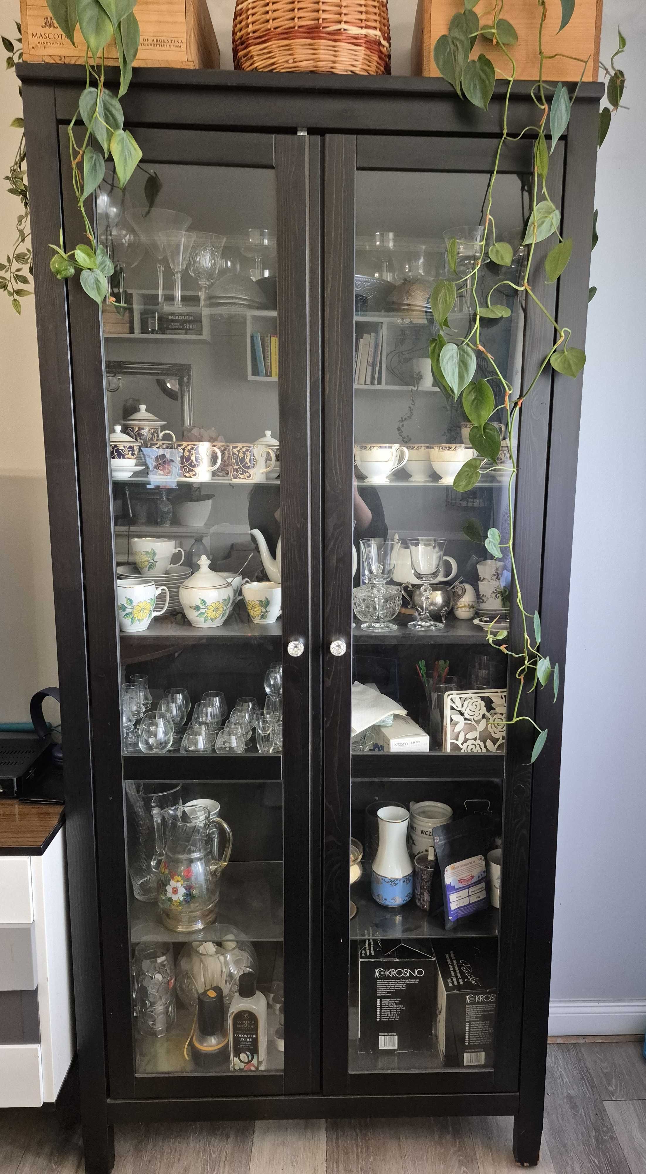 IKEA Hemnes Witryna czarna (szer.90/gł.37/wys.197)