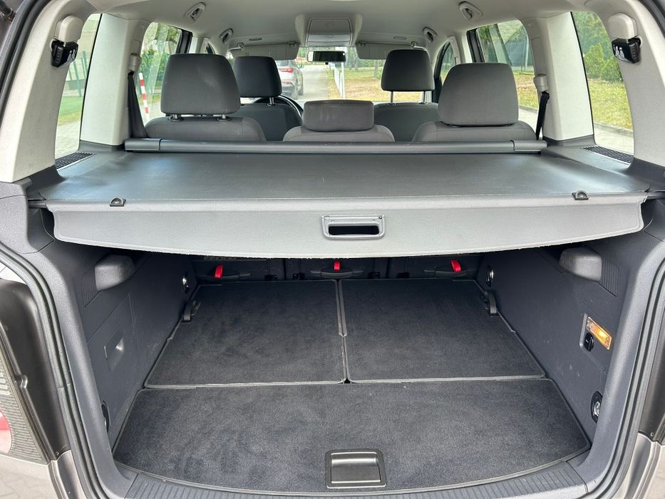 WV Touran 1,9 Td DSGi xenon 7 foteli Serwis
