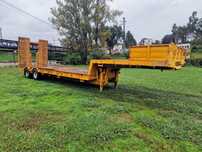 Semi reboque porta máquinas 2 eixos