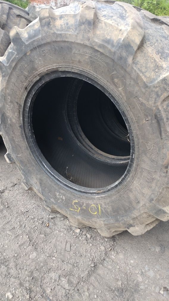Шини 17.5LR24 (460/70R24) б/у