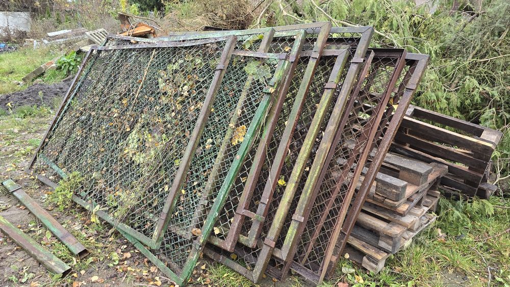 Przęsła ogrodzeniowe, ogrodzenie