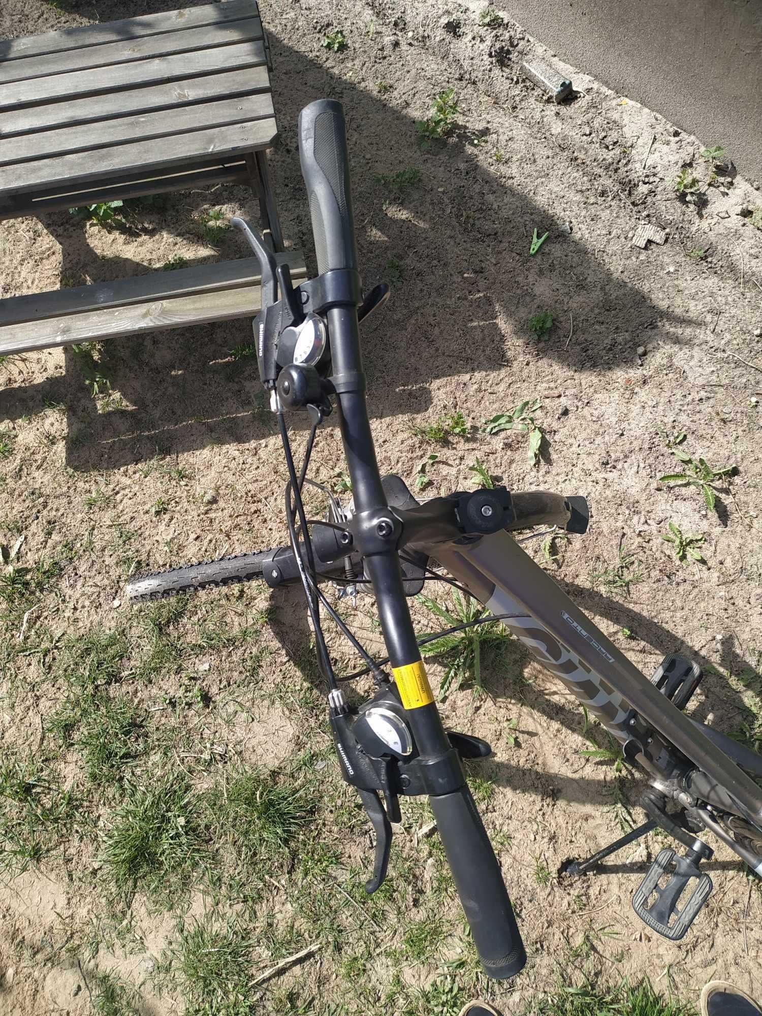 Rower Giant Argento Aluminiowa rama koła 28" MTB Shimano majówka lasu