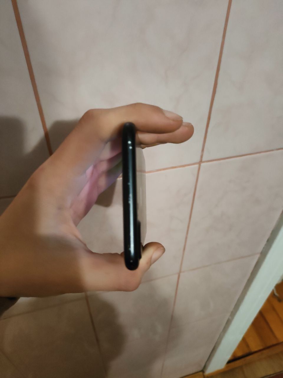 iPhone 7+ 128GB)