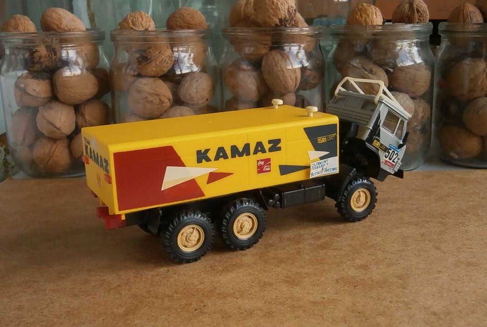 Модель СССР 1:43 Зил РАФ Mercedes Москвич Камаз ГАЗ