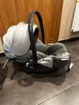Fotelik samochodowy Cybex Cloud T + baza obrotowa Cybex Base T