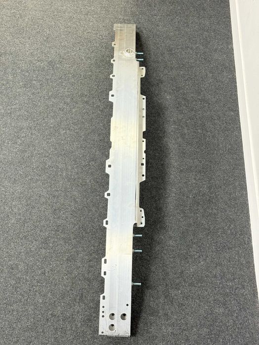 Усилитель передний Mercedes Benz W205 C class Підсилювач Балка