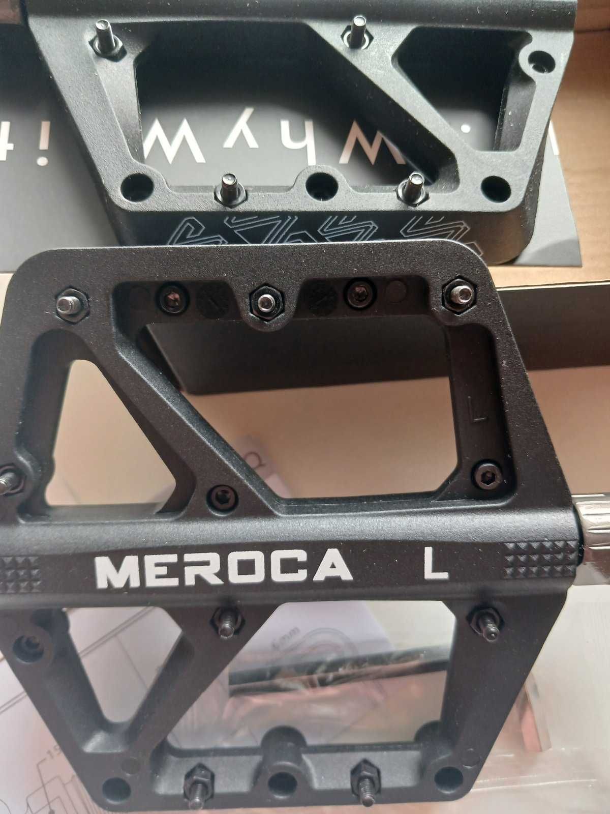 Педалі Meroca, нейлонові, на 2-х  промпідшипниках , антиковзкі.