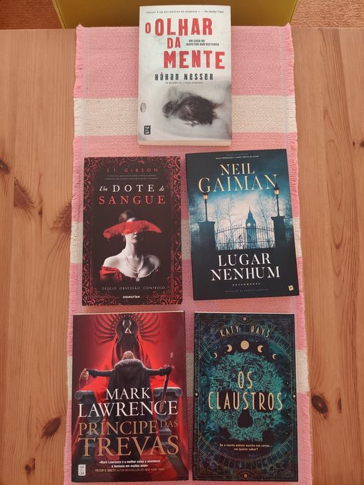 Livros - Literatura fantástica / policial / thriller