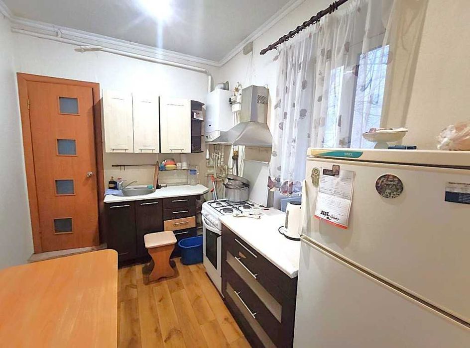 Асташкина: продам замечательную светлую 2к квартиру с котлом в центре!